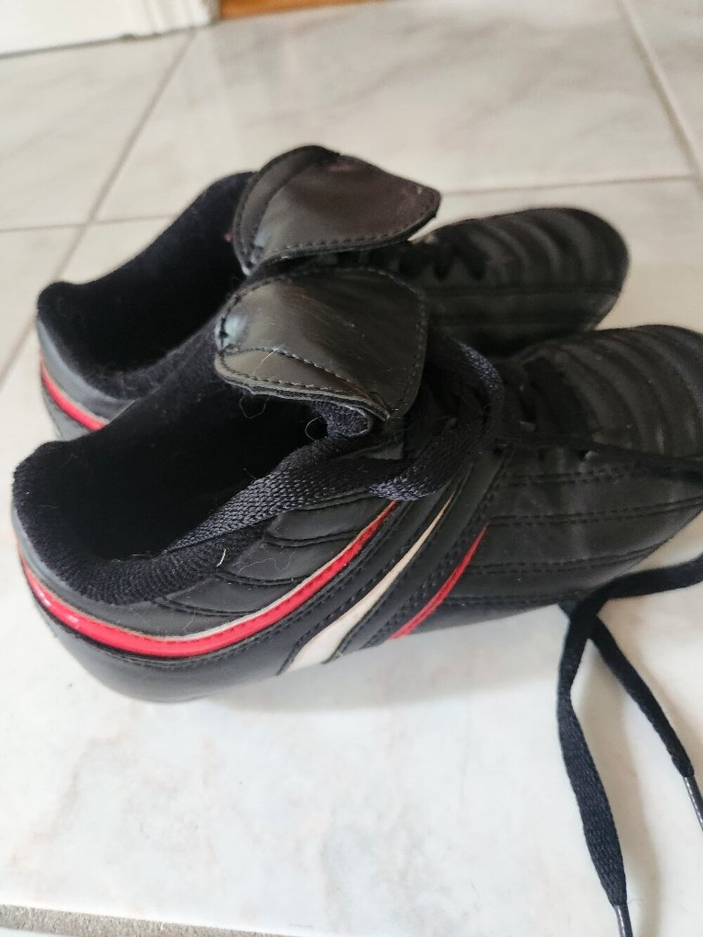 High Five Brand Soccer Cleats Youth/Little Size US 1.5
